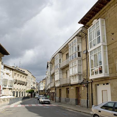 Apartamentos Turisticos Los Zapatos Morados Аро Экстерьер фото