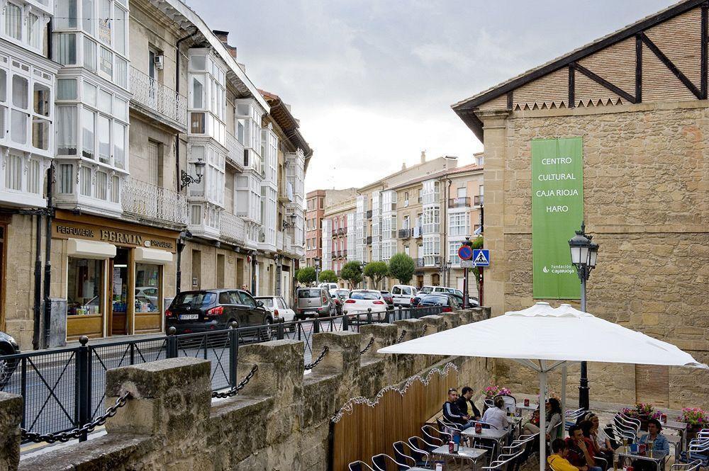 Apartamentos Turisticos Los Zapatos Morados Аро Экстерьер фото