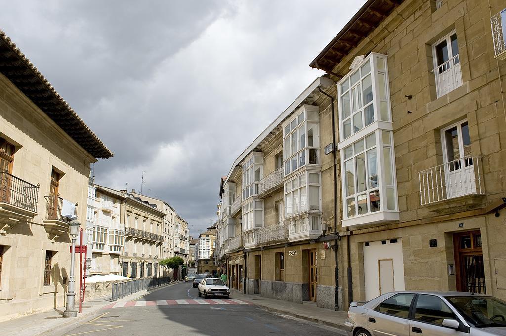 Apartamentos Turisticos Los Zapatos Morados Аро Экстерьер фото