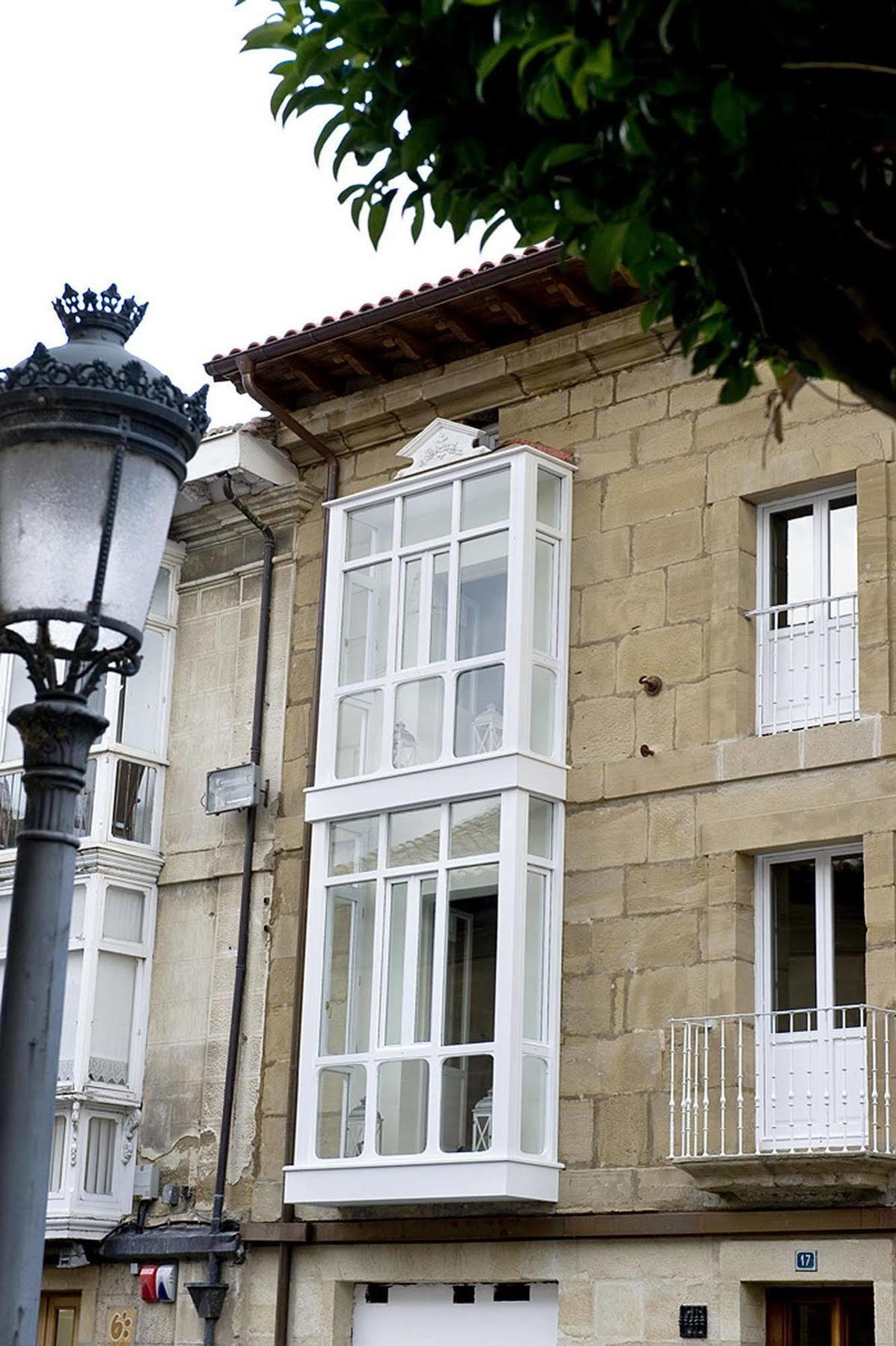 Apartamentos Turisticos Los Zapatos Morados Аро Экстерьер фото