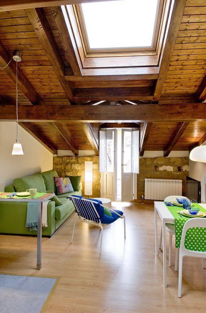 Apartamentos Turisticos Los Zapatos Morados Аро Экстерьер фото